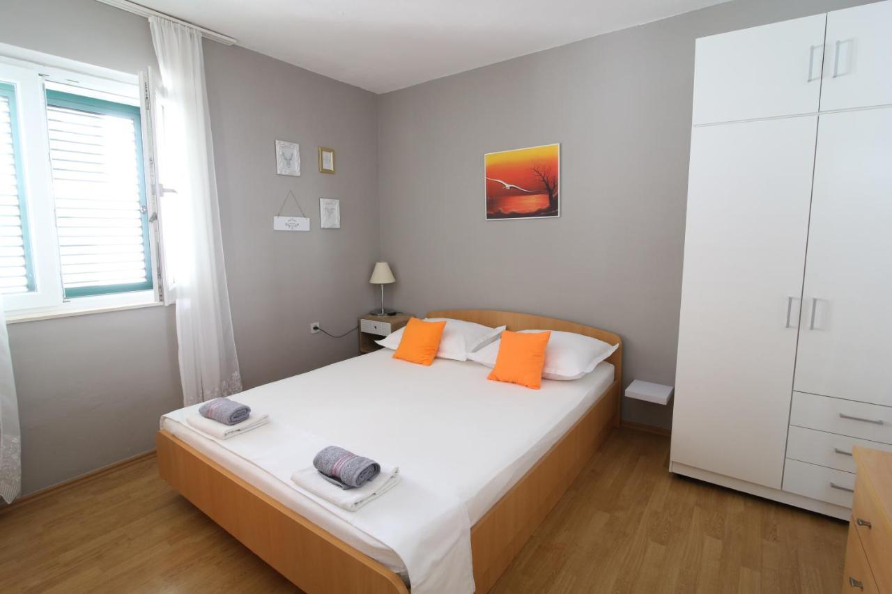 Apartment Bili-Sea View Apartment In The Center Makarska Extérieur photo