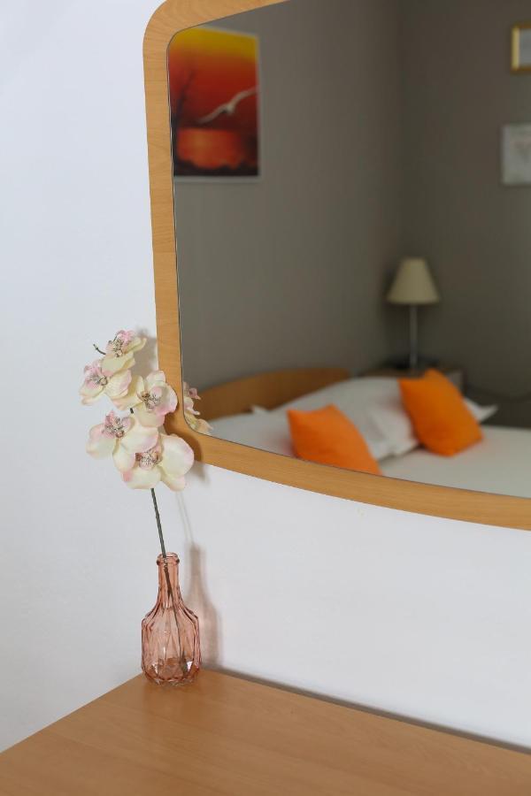 Apartment Bili-Sea View Apartment In The Center Makarska Extérieur photo