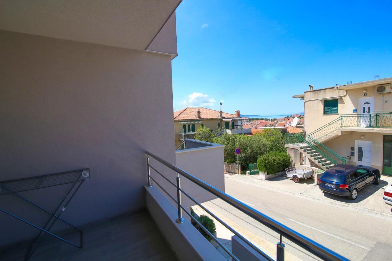 Apartment Bili-Sea View Apartment In The Center Makarska Extérieur photo