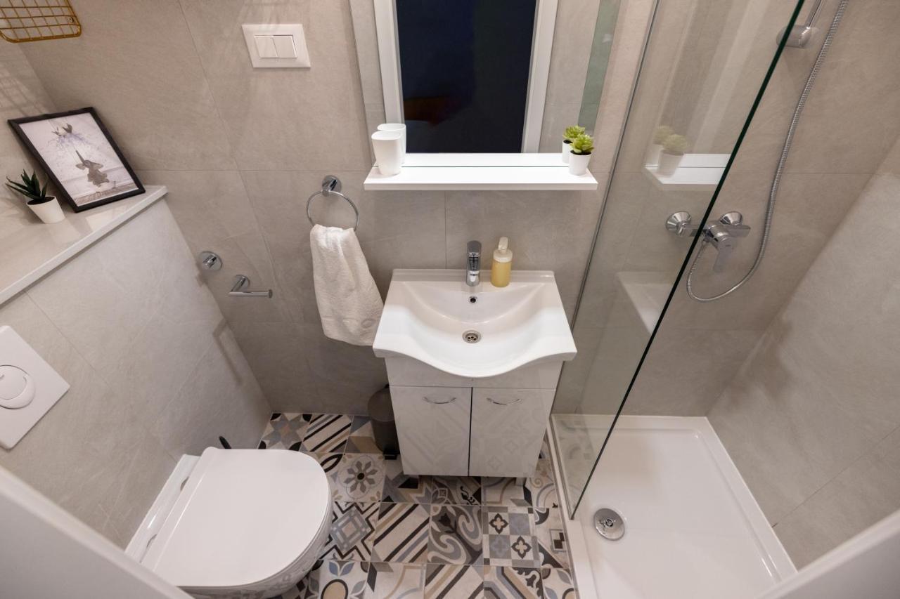 Apartment Bili-Sea View Apartment In The Center Makarska Extérieur photo